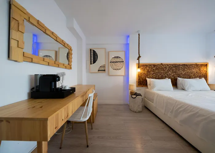 Blue Harbour BoutiqueBoutique Hotel